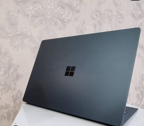 Surface Laptop