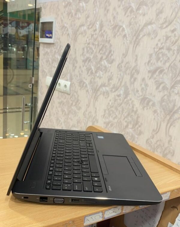 HP Zbook