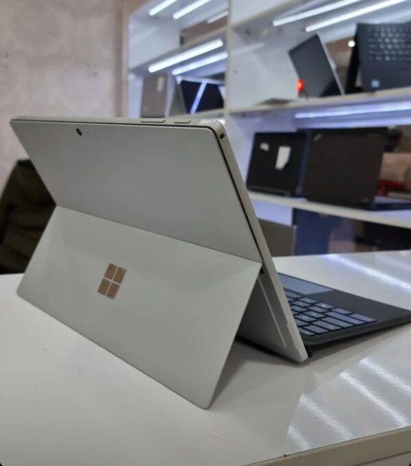 surface Pro 5